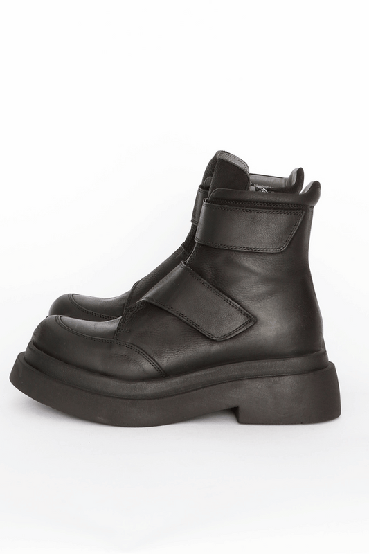 Lofina Black Double Velcro Boot w/Zip
