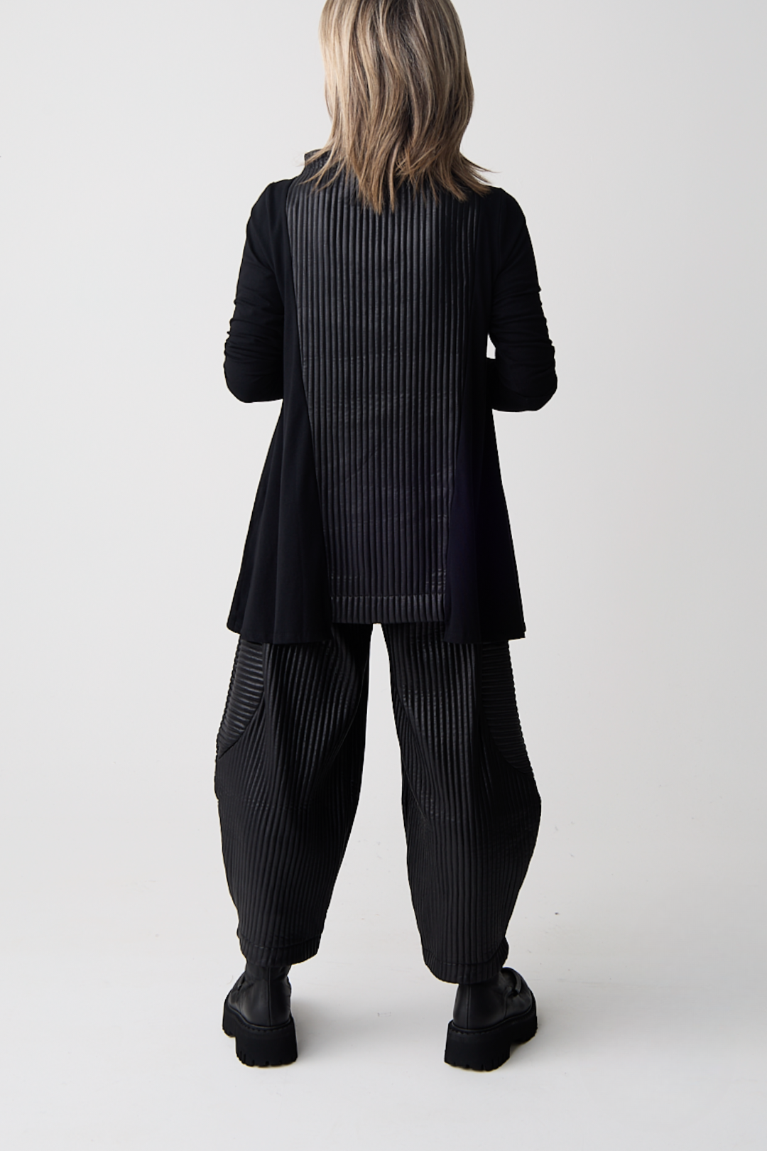Ozai n Ku Black Contrast Balloon Leg Trouser