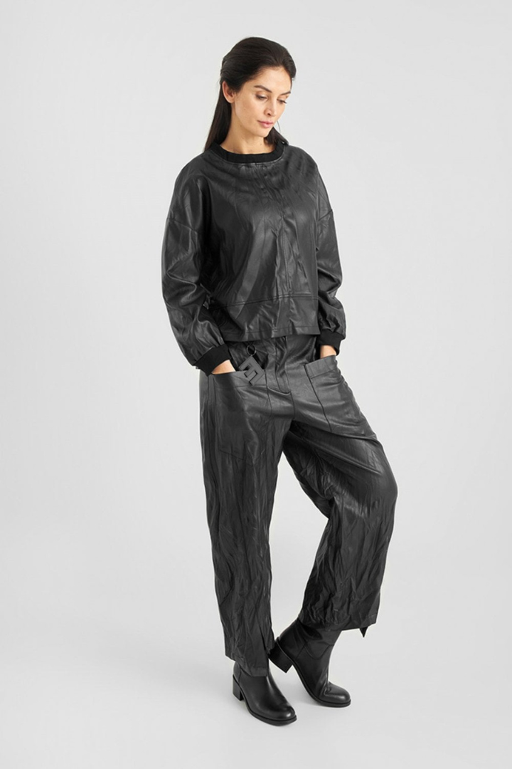 Elsewhere Black Round Shaped Trousers