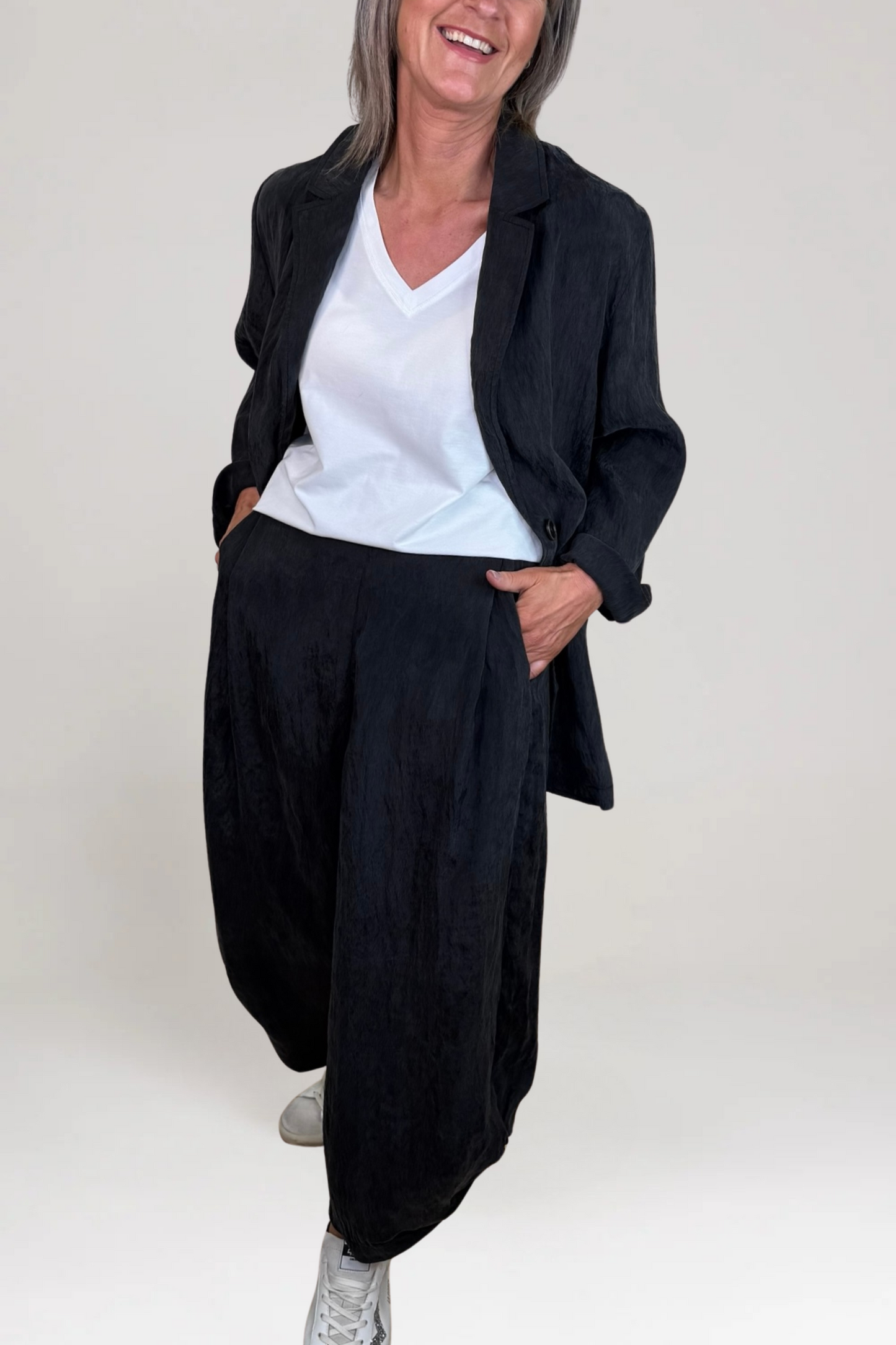 el2 Washed Black Trousers