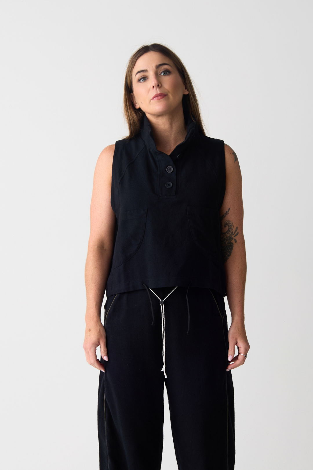 Lurdes Bergada Black Cropped Slipover Top