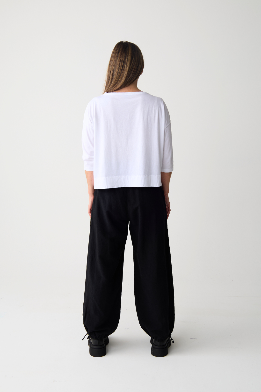 Lurdes Bergada White/Black Crop T-Shirt