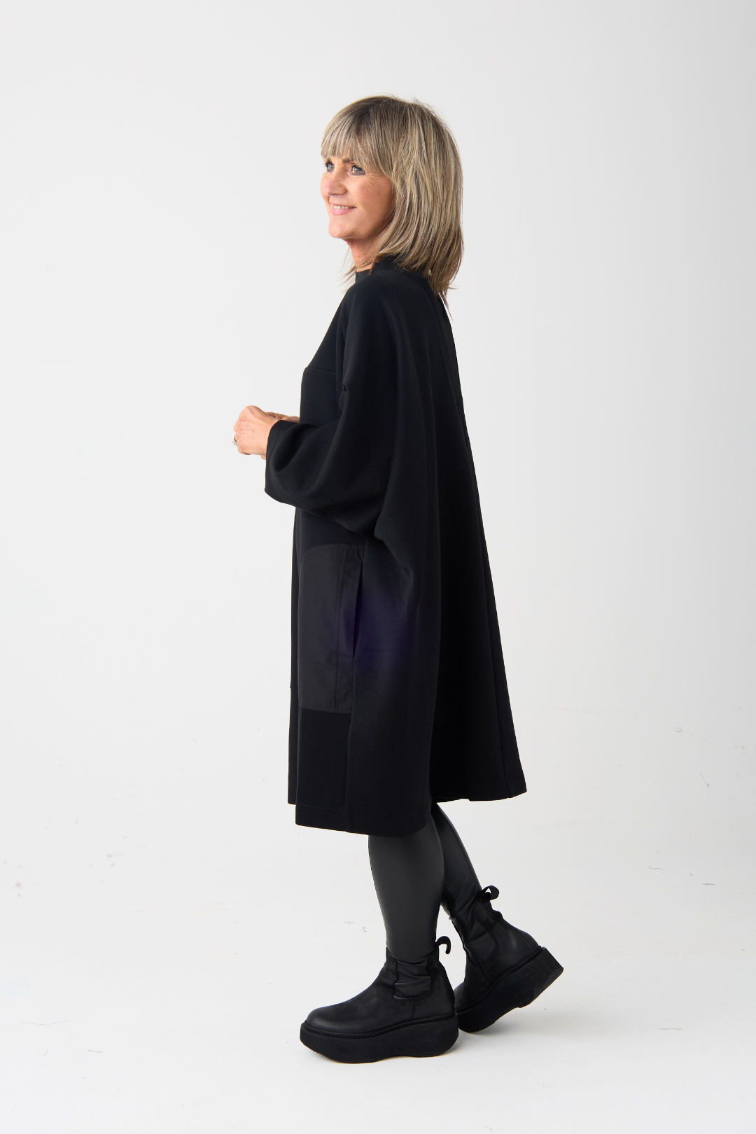 el2 Black Batwing Sleeve Dress