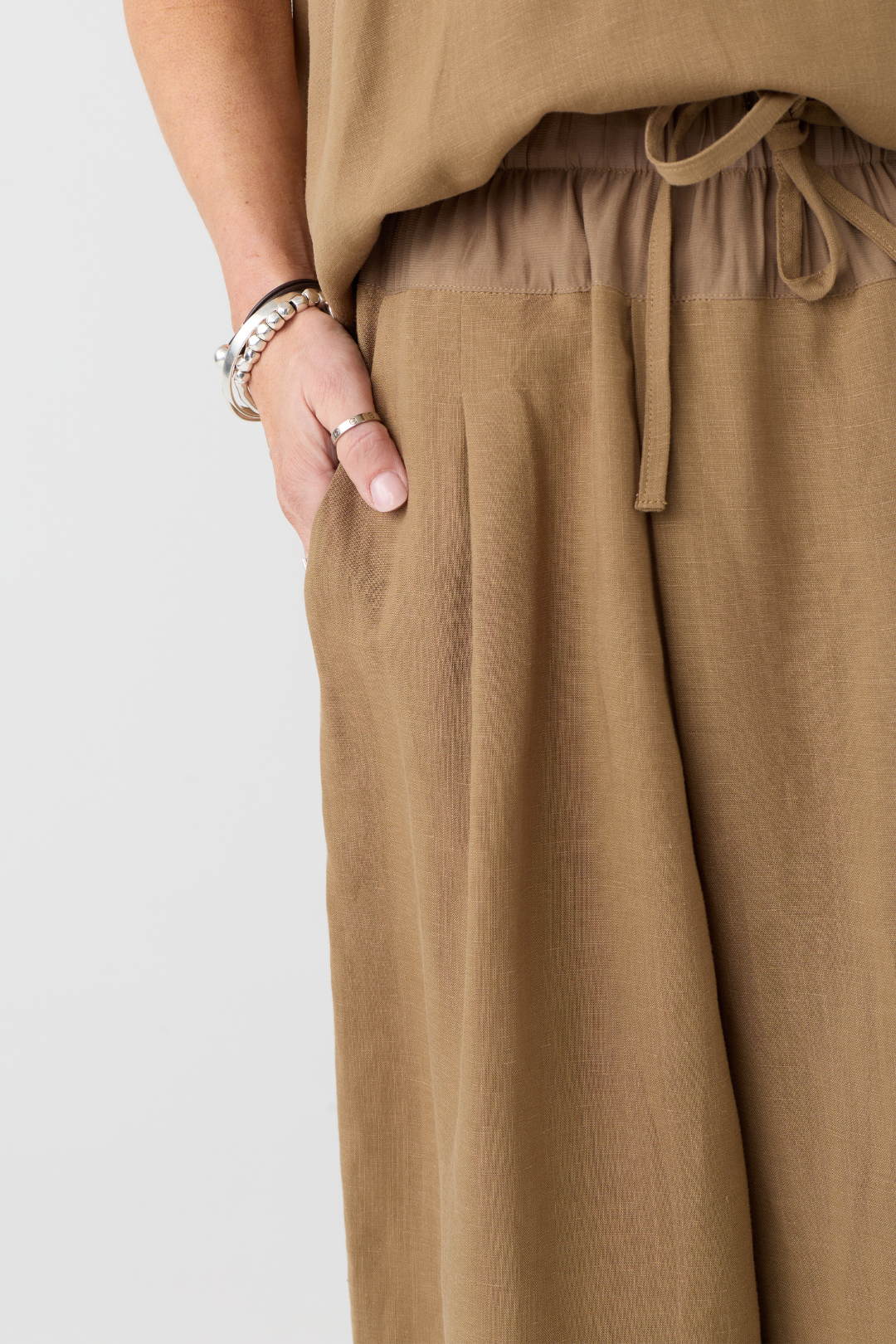 el2 Camel Wide-Leg Trouser 8005