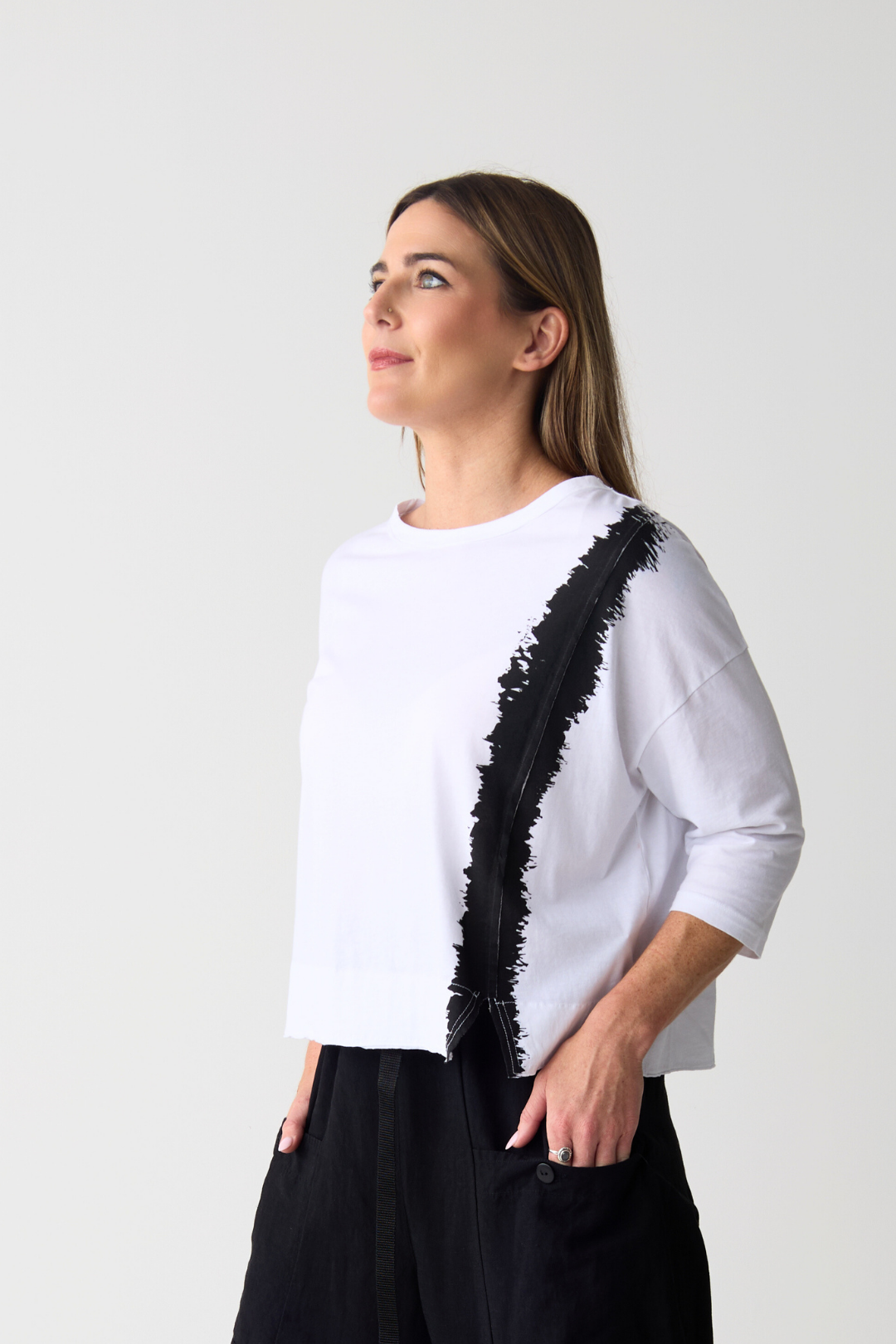 Lurdes Bergada White/Black Crop T-Shirt