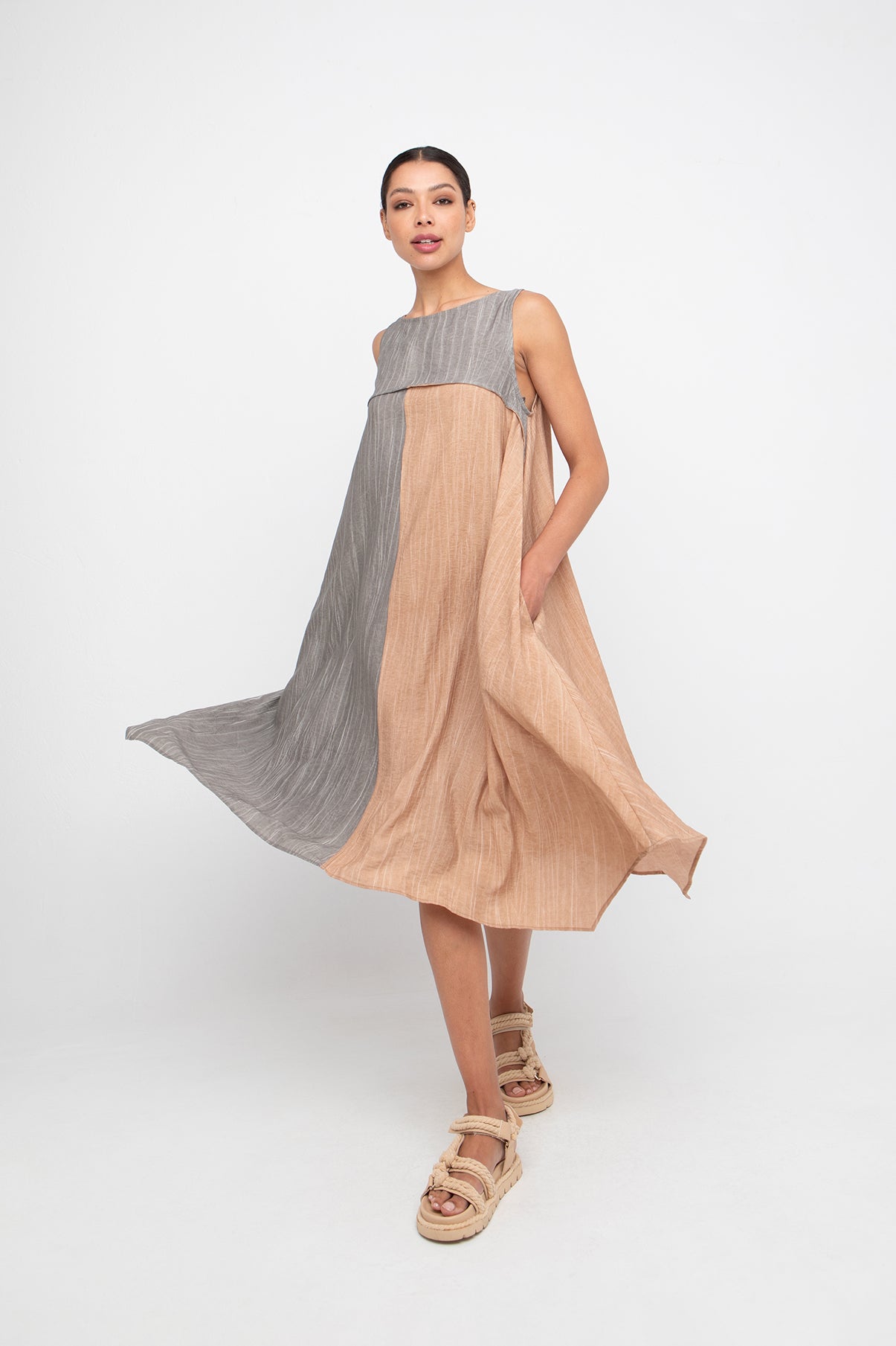 Ozai n Ku Taupe/Caramel Crinkle Dress