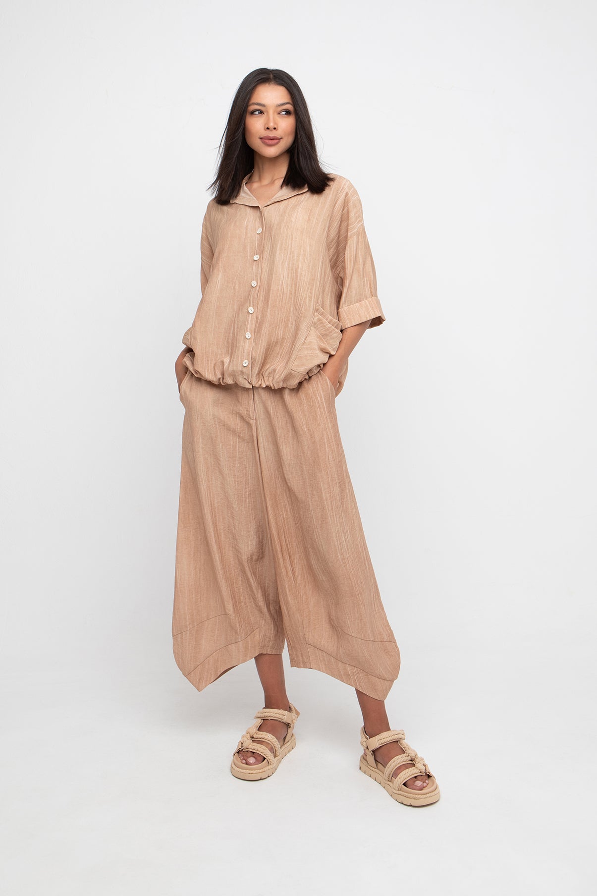 Ozai n Ku Caramel Crinkle Balloon Trouser
