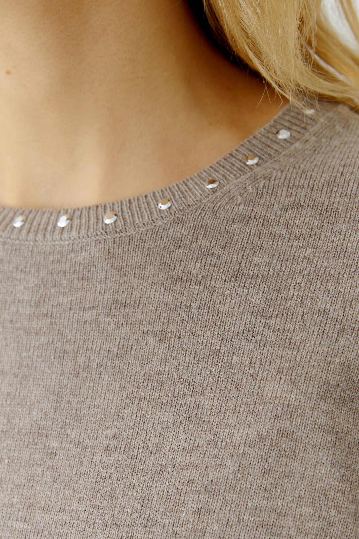 Oui Smokey Taupe Decorative Stone Jumper