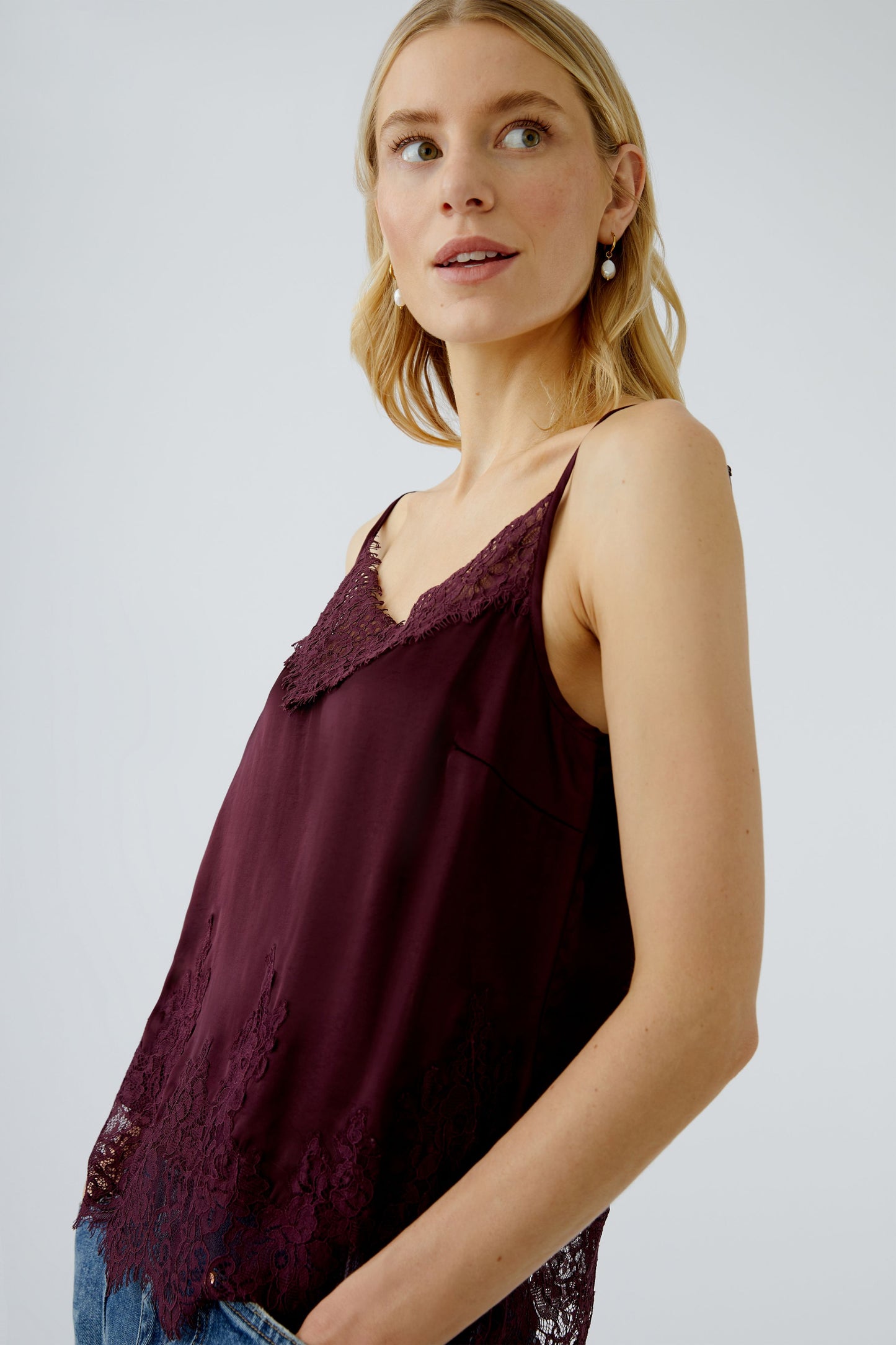 Oui Bramble Berry Lace Trim Vest Top