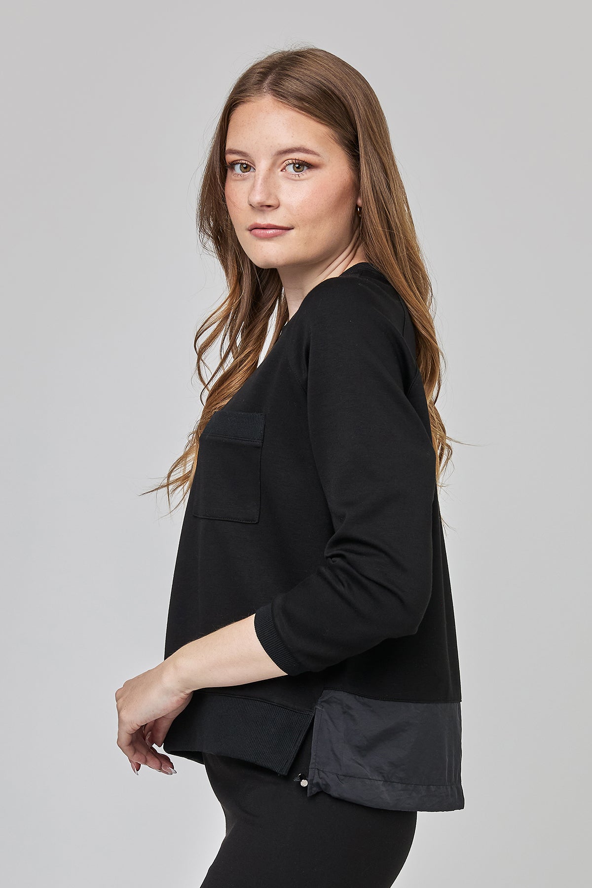 Uchuu Black Pocket Sweatshirt