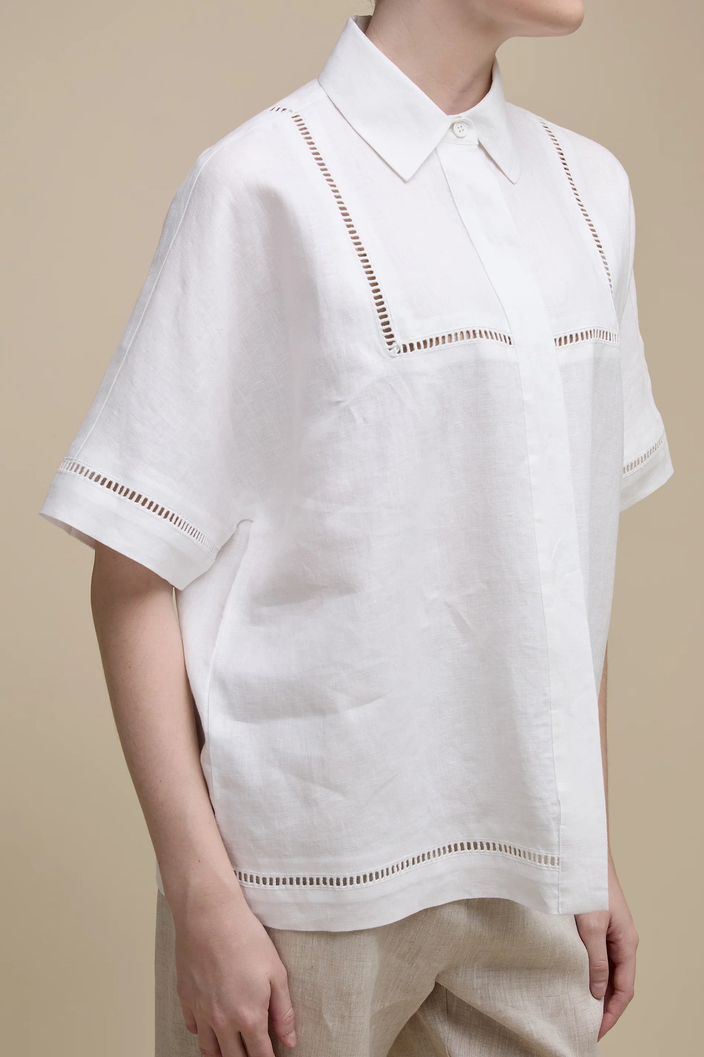 Uchuu White Linen Shirt / Open Stitch Embroidery