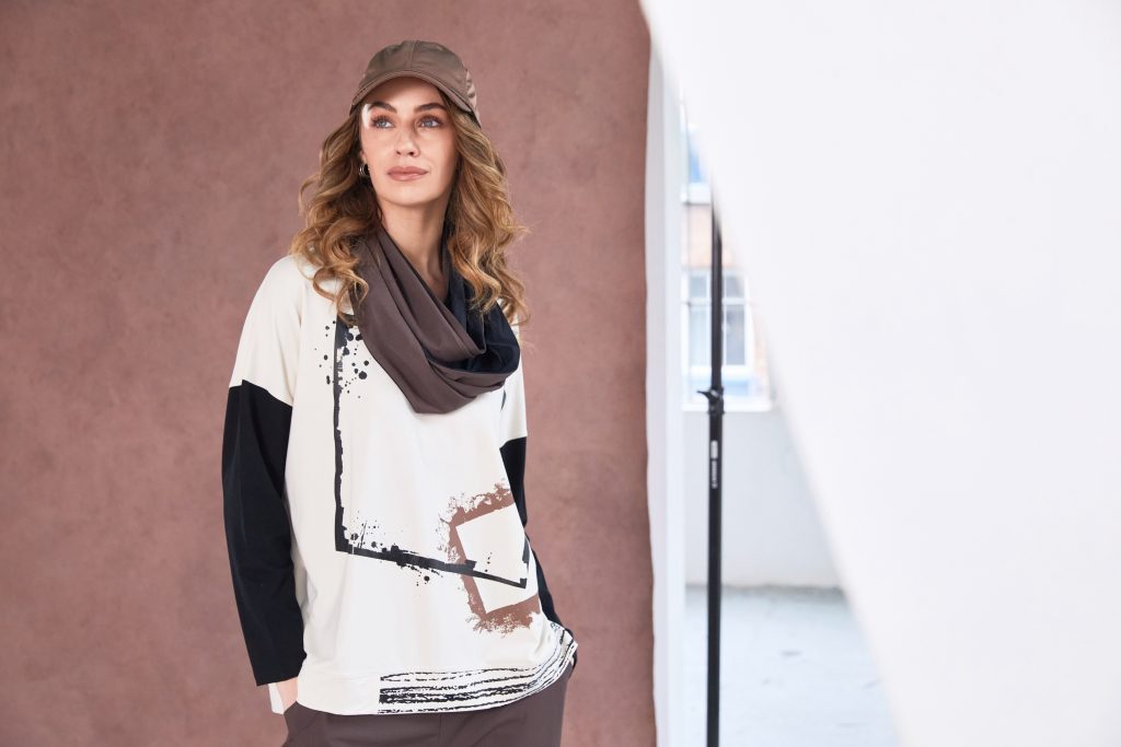 Naya Cocoa/Black Two Tone Snood