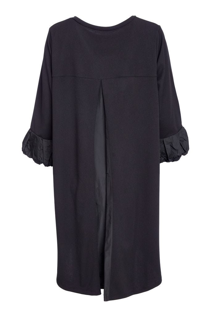 Naya Black Curved Hem Tunic Top w/Necklace