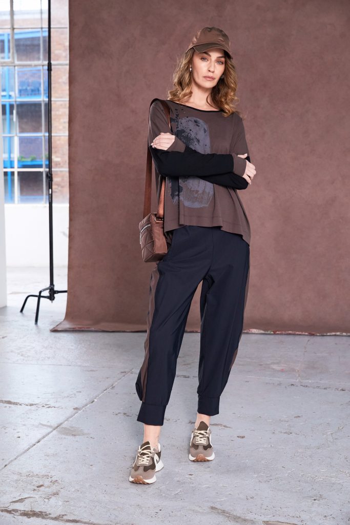 Naya Cocoa/Black Placement Print Top