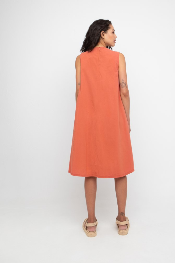 Ozai n Ku Chilli Sleeveless Pleat Dress