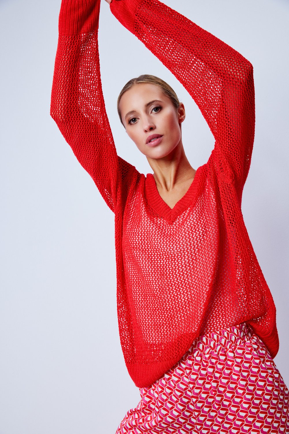 Milano Poppy Red V-neck Jumper