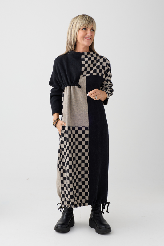 My Soul Sand/Black Check Crincle Dress 5052
