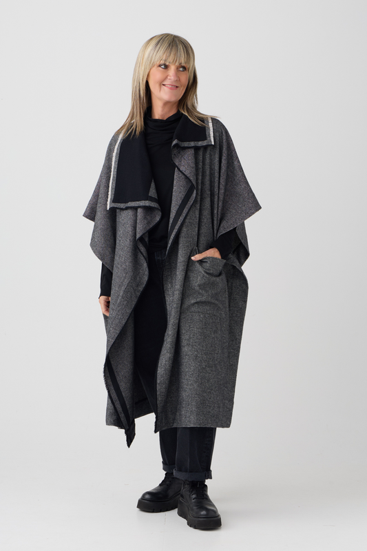 el2 Black/White Long Jacket 6051