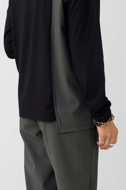 Naya Black/Thyme Zip Pocket Top