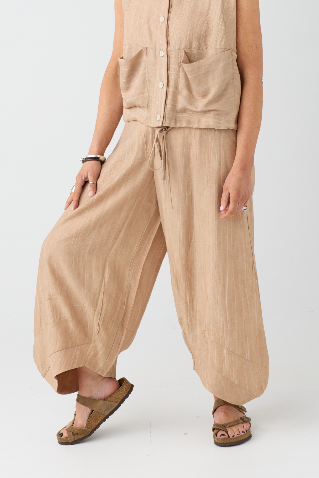 Ozai n Ku Caramel Crinkle Balloon Trouser