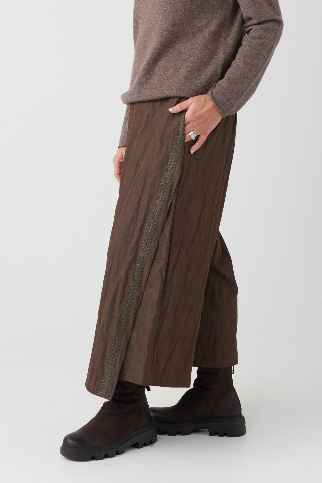 el2 Dark Tan Trouser/Skirt 8088