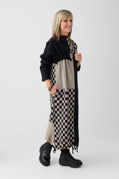 My Soul Sand/Black Check Crincle Dress 5052