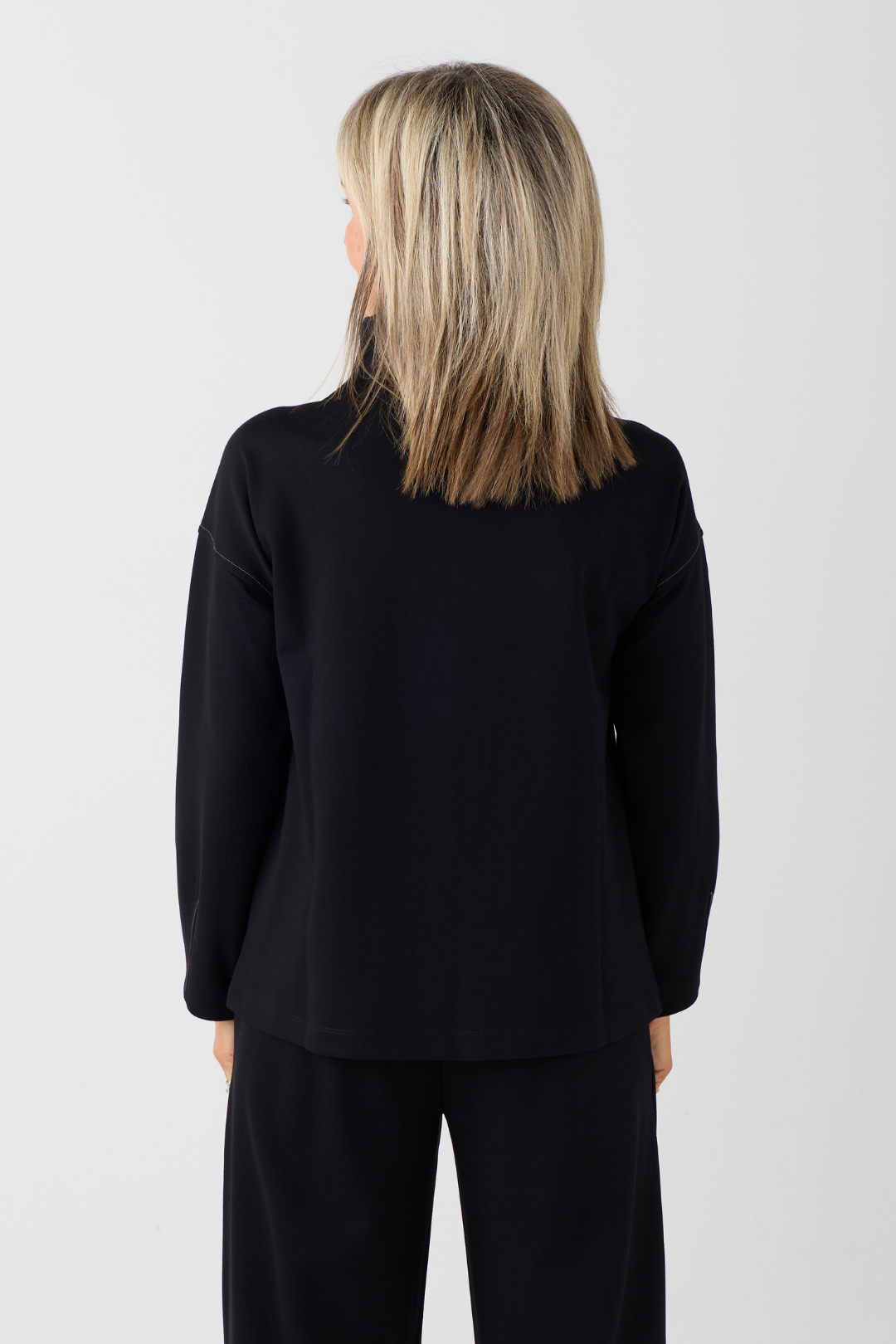 Ozai n Ku Black Contrast Seam Top 049