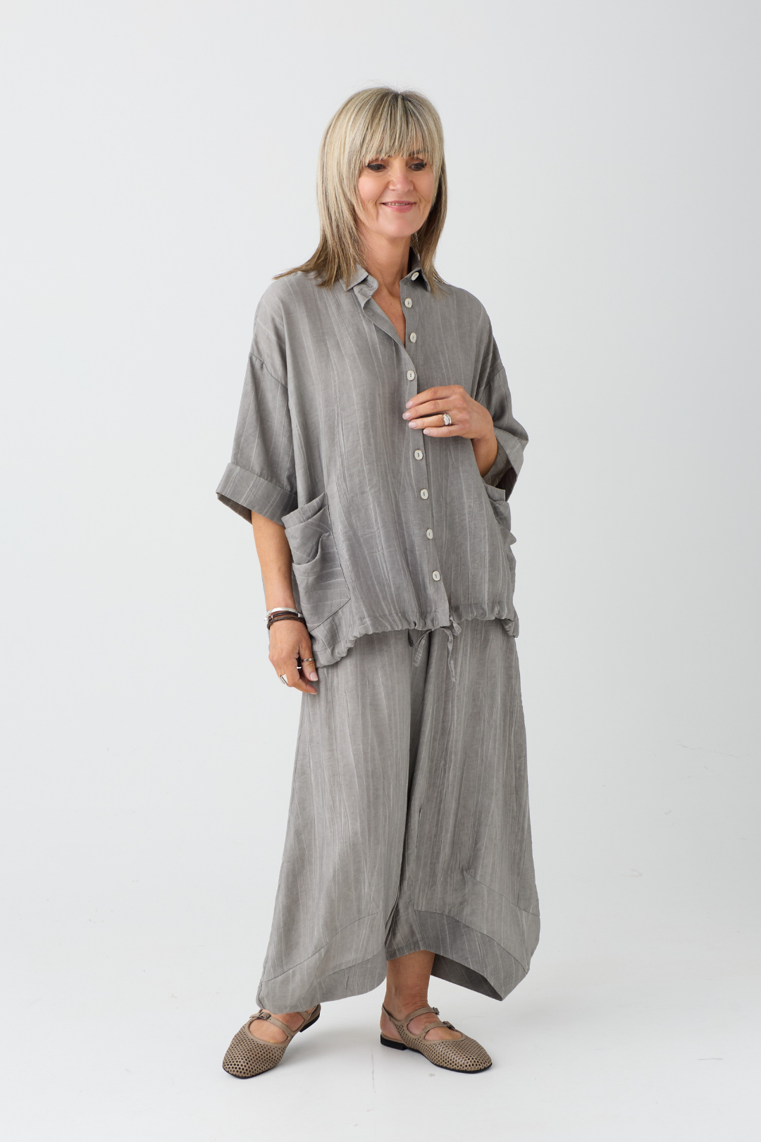 Ozai n Ku Taupe Crinkle Balloon Trouser