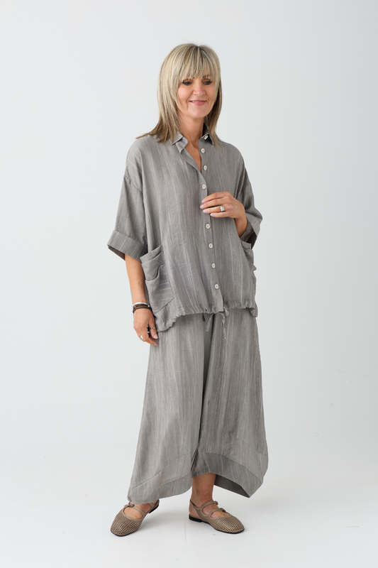 Ozai n Ku Taupe Crinkle Balloon Trouser