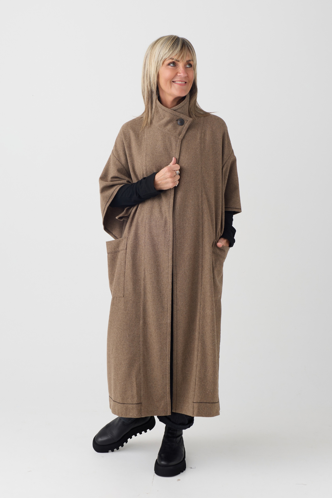 el2 Soft Camel Sleeveless Jacket 5067