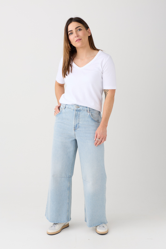 HEYANNO Sweet Light Blue Cropped Jeans