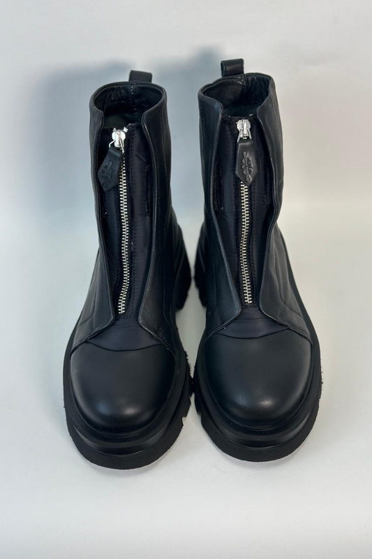 Patrizia Bonfanti Kuni Black Front Zip Boots