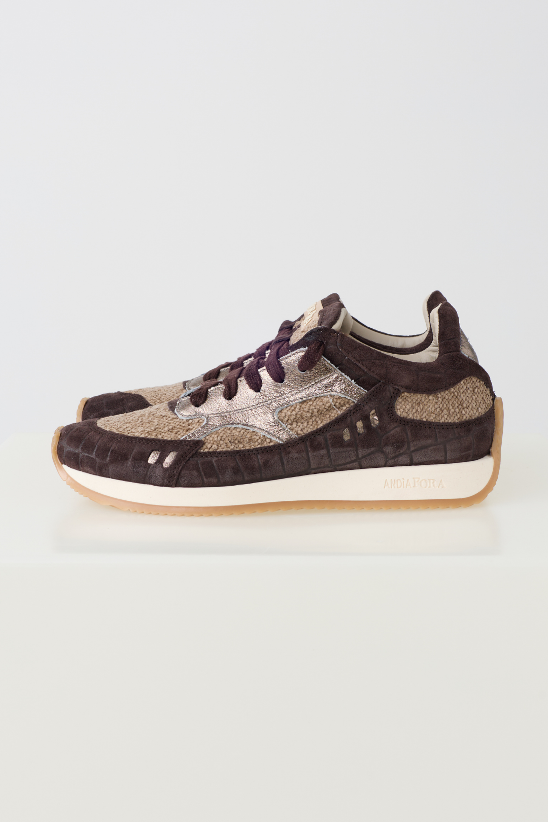 Andia Fora Toffee/Cream Hoty Cocco Suede Trainers