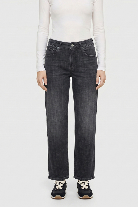 Mac Gina Cloudy Night Wash Straight Jeans