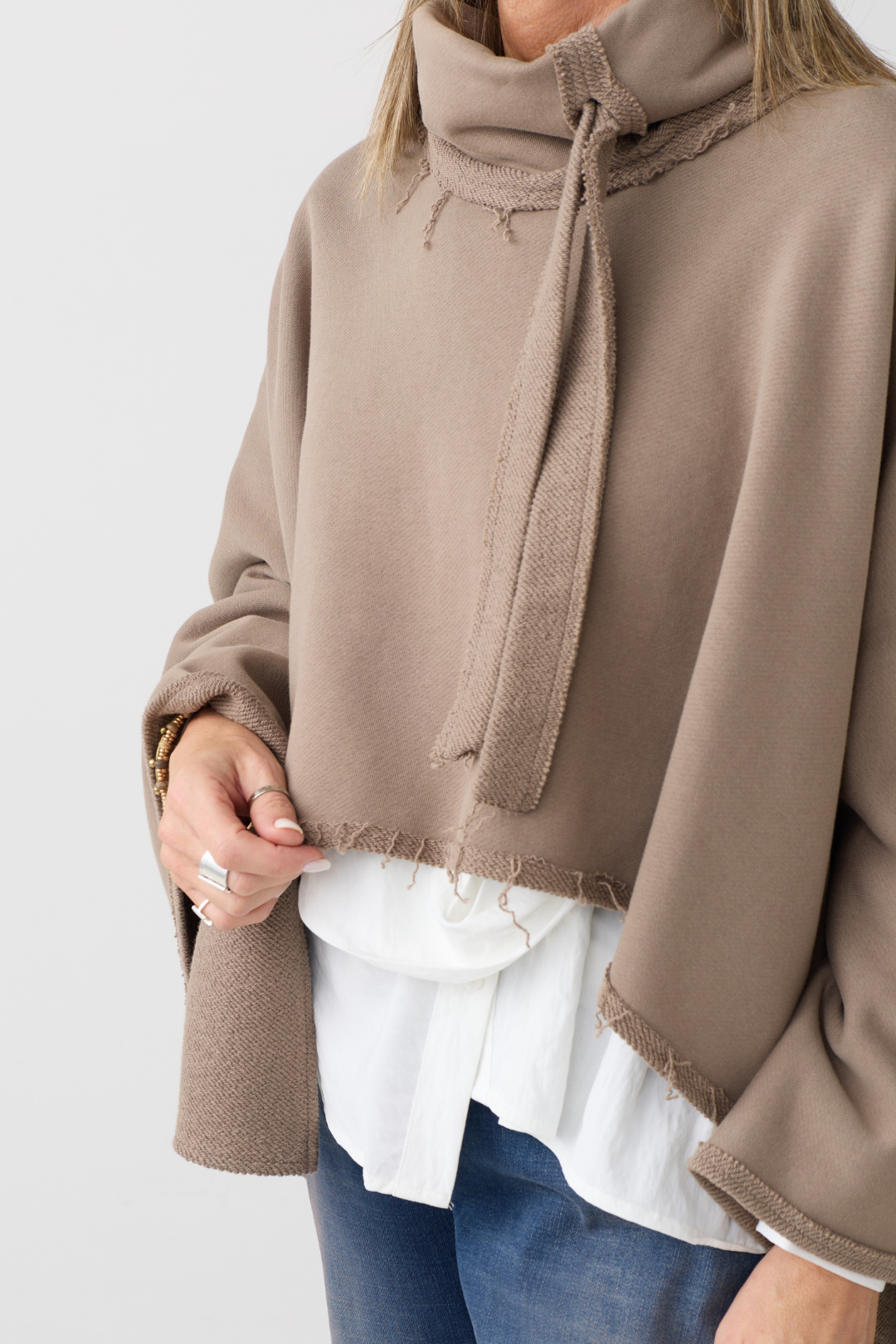 Kedziorek Taupe Cape 5561