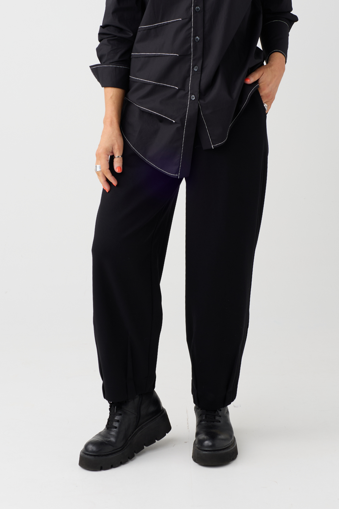 Ozai n Ku Black Pin Tuck Hem Trouser 050