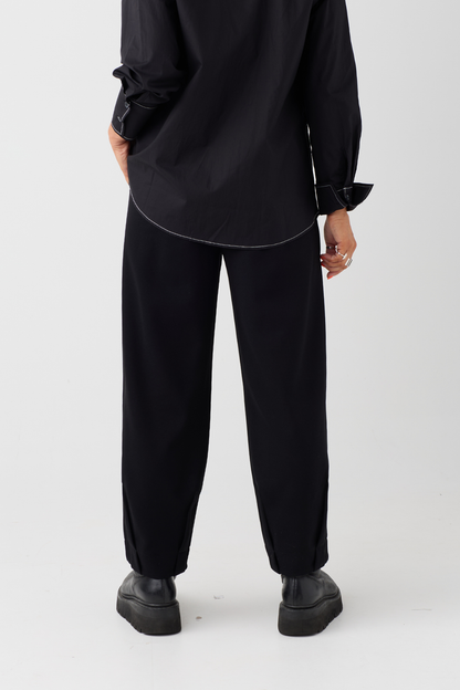 Ozai n Ku Black Pin Tuck Hem Trouser 050