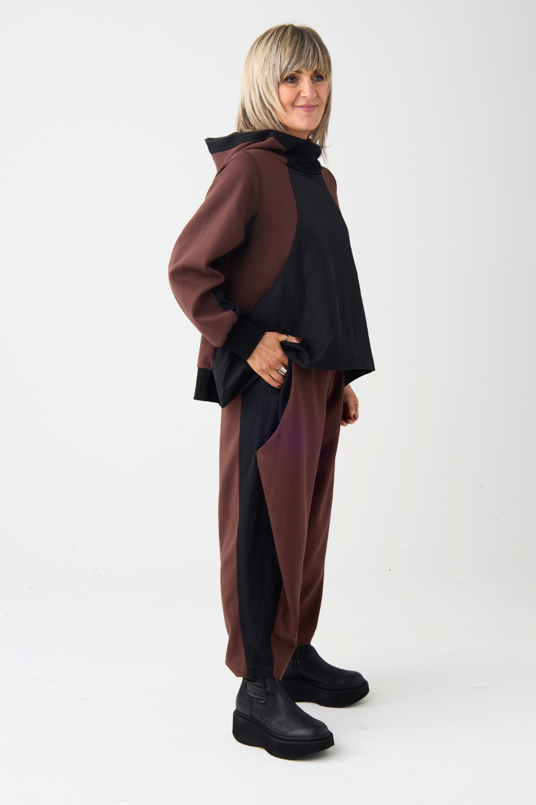 el2 Brown/Black Contrast Barrel Leg Trouser