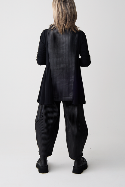 Ozai n Ku Black Contrast Balloon Leg Trouser