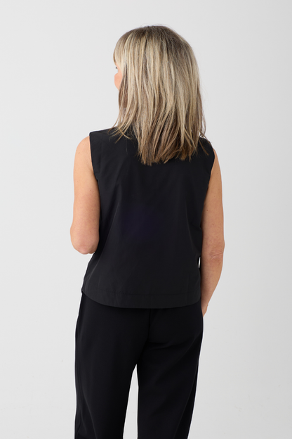 Ozai n Ku Black/Brown Block Waistcoat 028