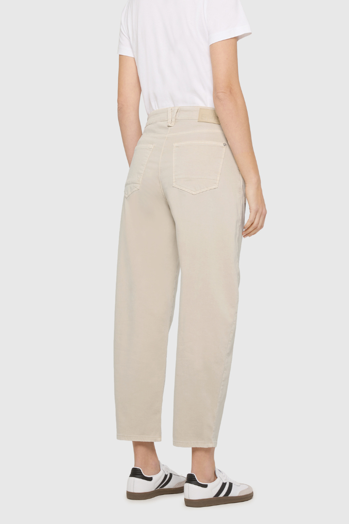 Mac Danni Ivory Barrel Jeans
