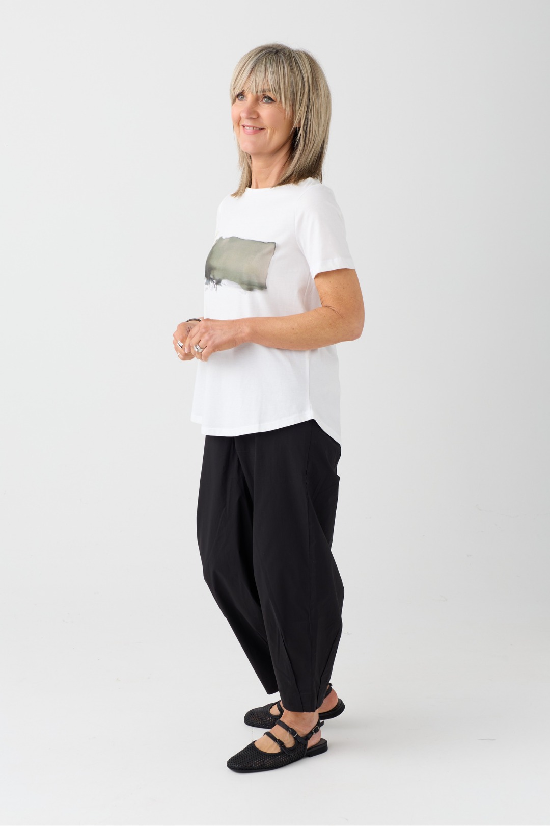 Ozai n Ku Off-White/Olive Front Print T-Shirt