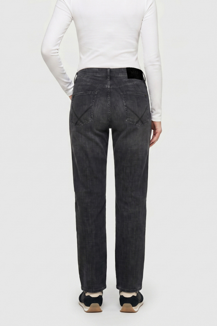 Mac Gina Cloudy Night Wash Straight Jeans