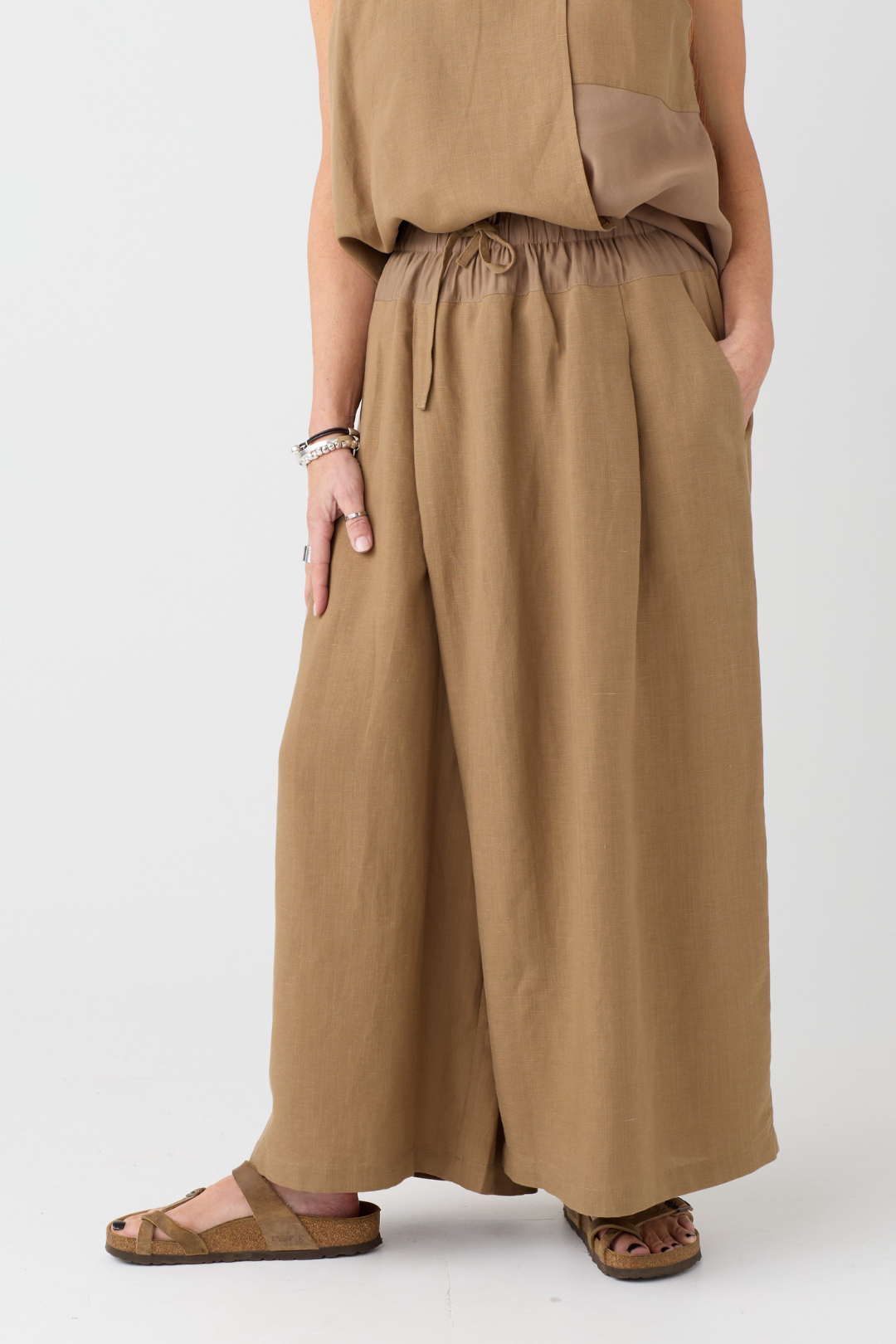 el2 Camel Wide-Leg Trouser 8005