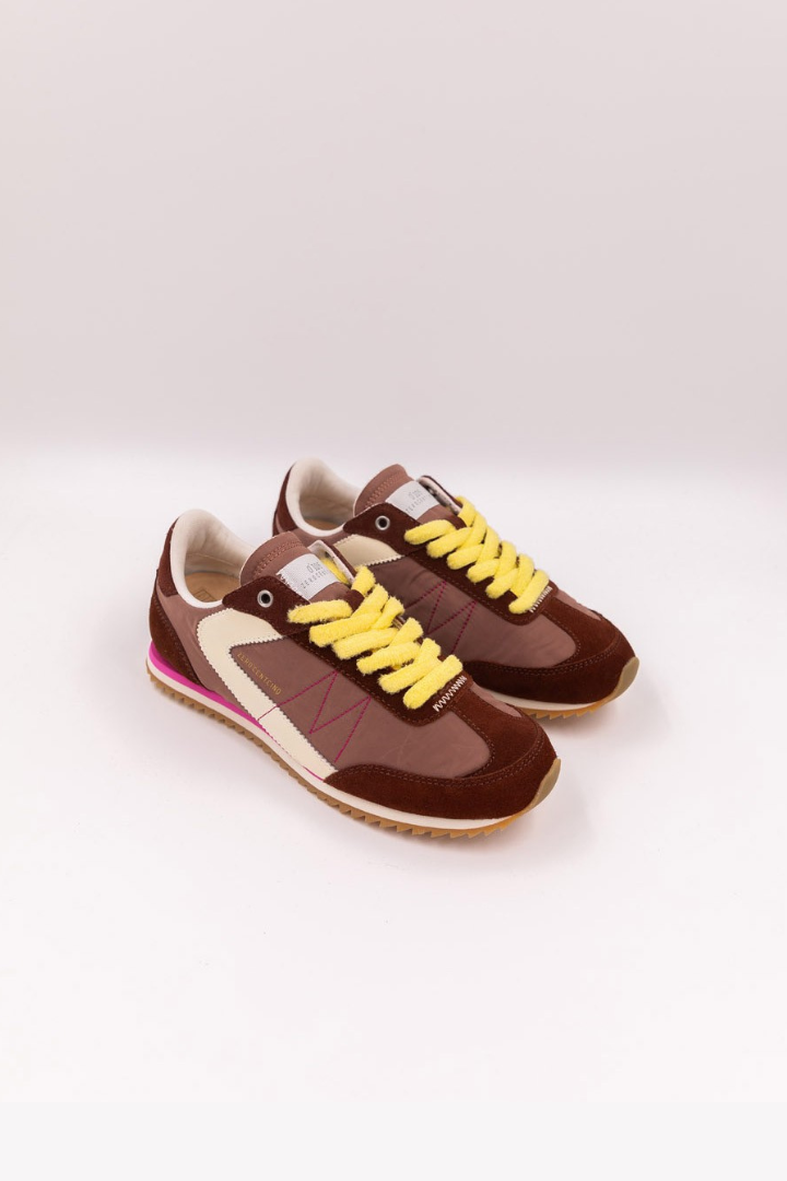0-105 Lina Cognac Trainer
