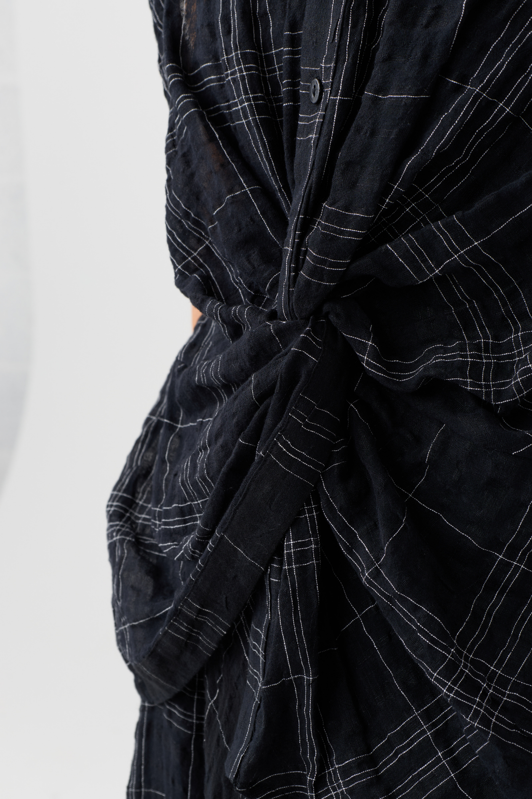 el2 Black/White Check Twist Top 1038