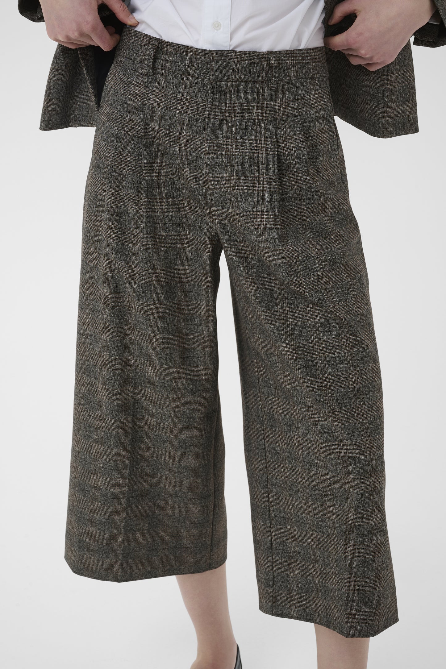 Part Two Clementina Black Check Crop Trouser