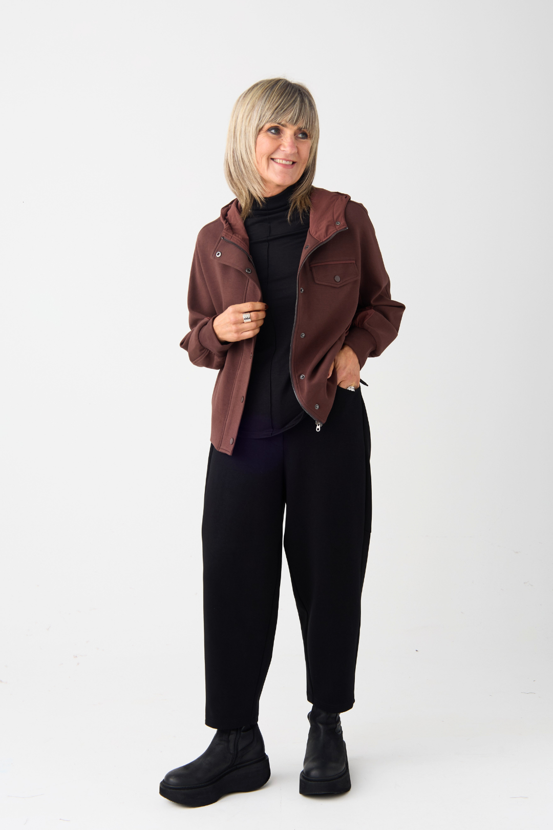 el2 Black Barrel Leg Trouser