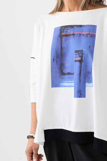 Ozai n Ku Off White/Blue Front Print Top
