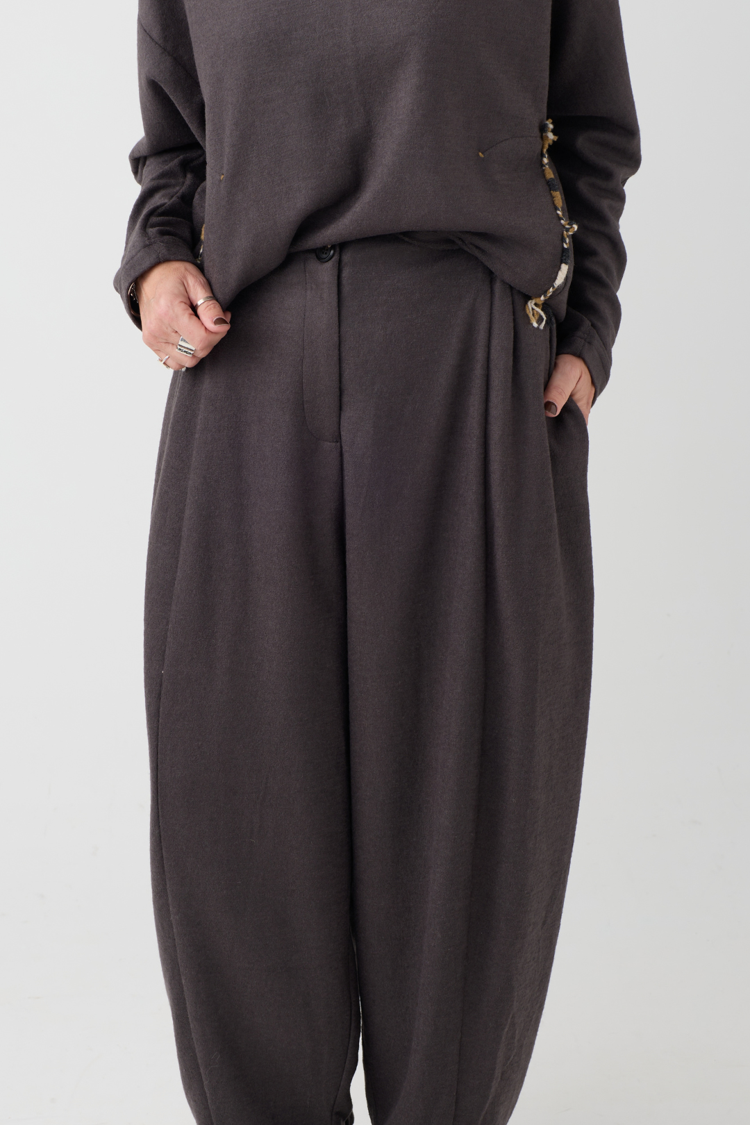 el2 Dark Grey Trouser 8032